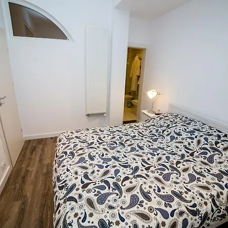 Downtown Mediterranean Design Flat